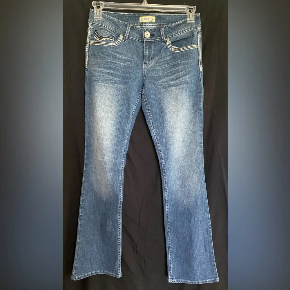 Gasoline Brand boot cut blue jeans, stretch material, Sz. 7. Like New. - Picture 5 of 8